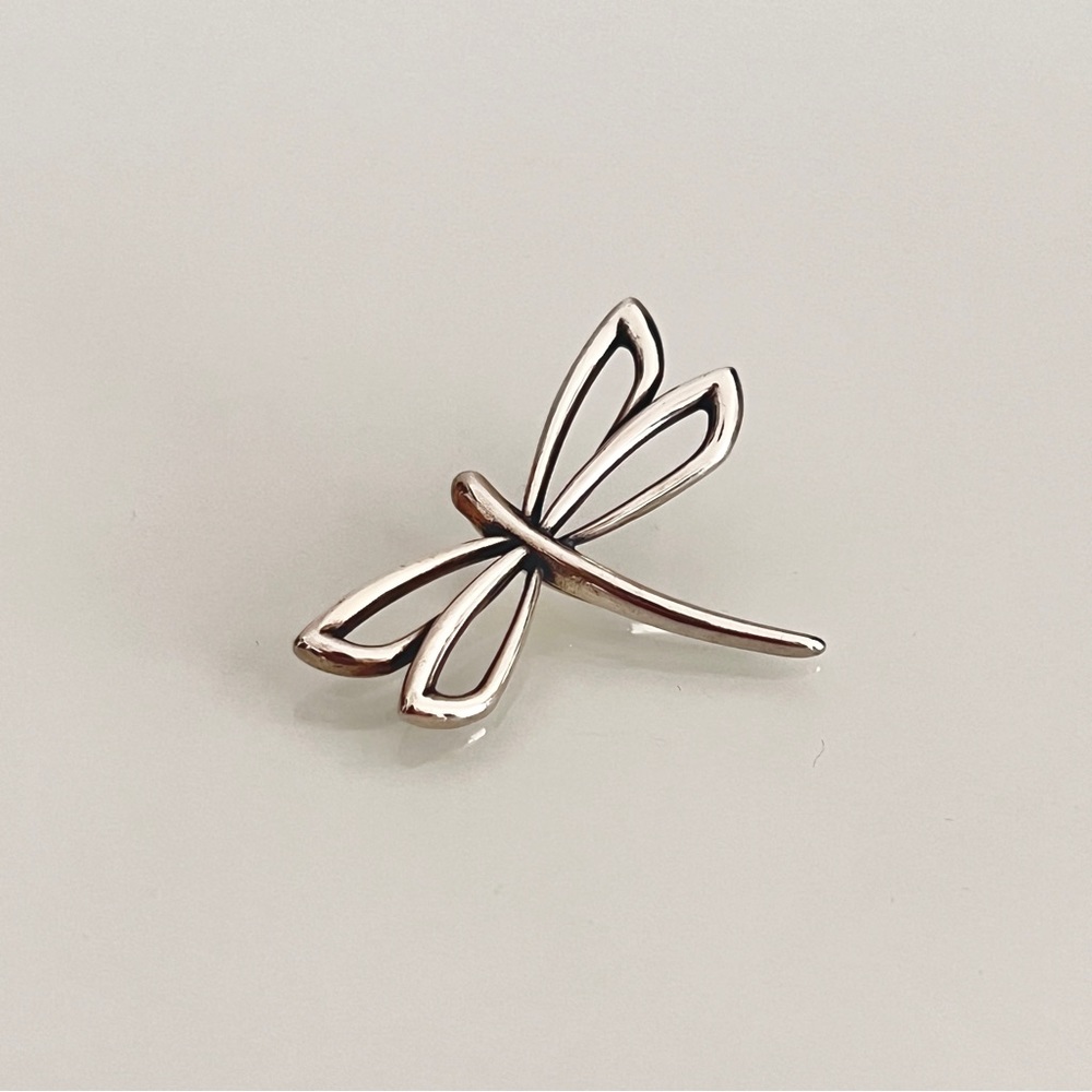 James Avery RETIRED. Sterling DRAGONFLY PENDANT.